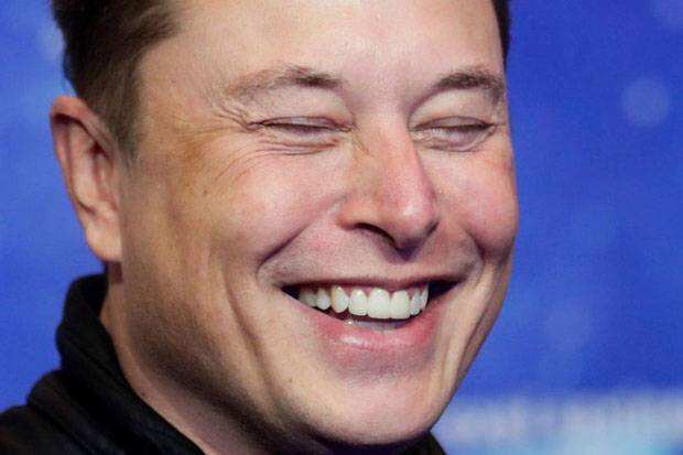 Elon Musk Akhirnya Jual USD5 Miliar Saham Tesla Usai Gelar Survei di Twitter