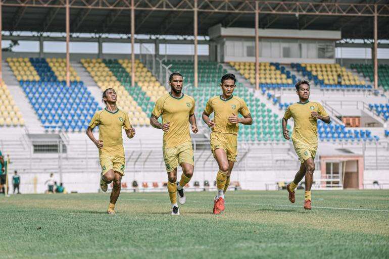 Liga 1 Indonesia Hadapi Jadwal Padat Merayap, Bajul Ijo Fokus Benahi Stamina Pemain
