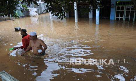 In Picture: Banjir Rendam Ribuan Rumah di Jember