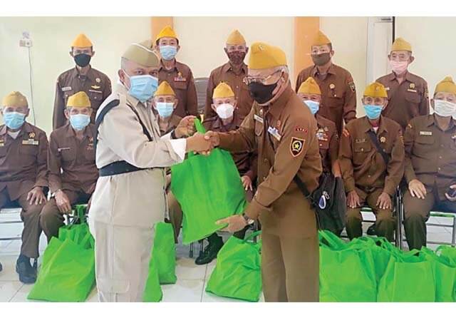 Hari Pahlawan, Bebaskan Veteran Bayar PBB