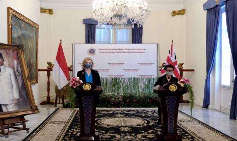 Indonesia Apresiasi Sumbangan 1 Juta Dosis Vaksin dari Inggr