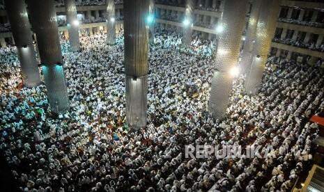 Bacaan Doa Iftitah dalam Sholat, Lengkap dengan Arti