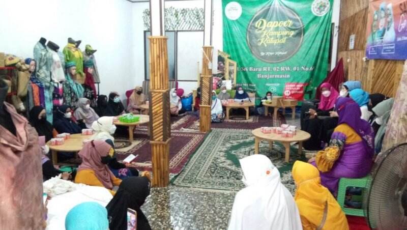Perempuan Partai Gelora Terpukau Potensi Industri Sasirangan Kalsel