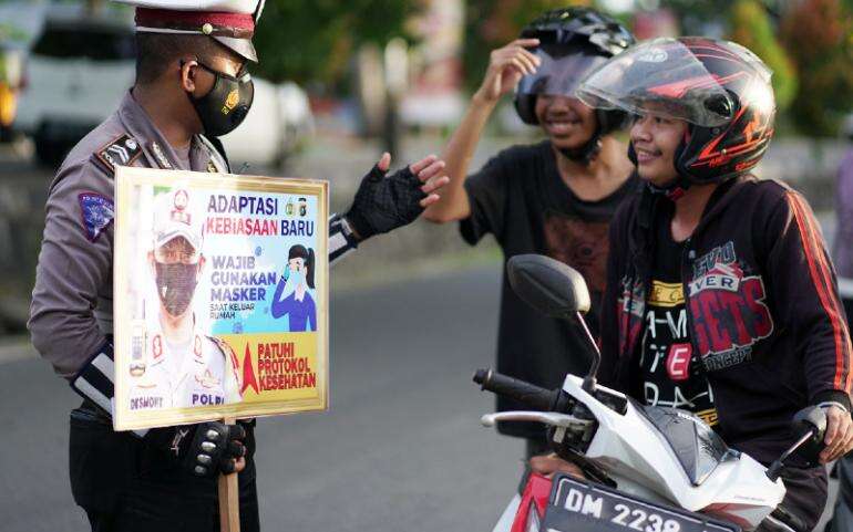 Institusi Di 63 Daerah Tak Patuh Prokes Pemerintah Pusat Kudu Lebih Galak Ke Pemerintah Daerah