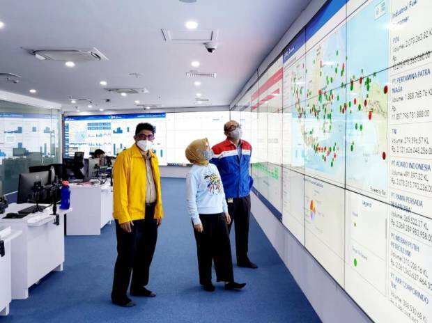 Dirut Pertamina Pantau Langsung Kebakaran Tangki Kilang Cilacap
