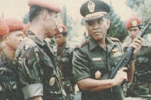 Misteri Buku Kecil LB Moerdani Dibongkar Jenderal Kopassus, Isinya Mencengangkan