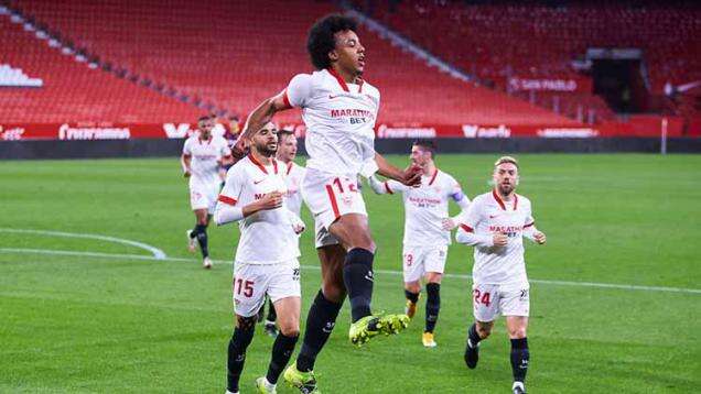 Bajak Kounde dari Chelsea, Manchester United Ajak Sevilla Tukar Pemain