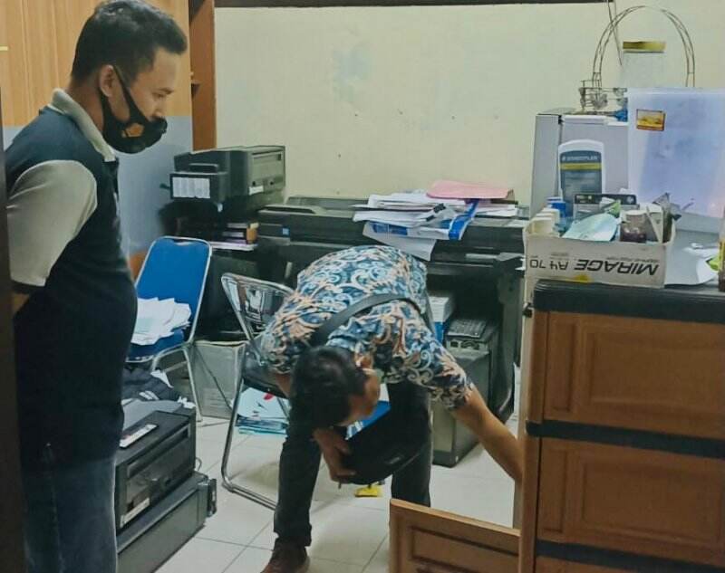 Polisi Tetapkan Dua Tersangka Dalam Kasus OTT di Kantor BPN Lebak; Ruang Kepala Langsung Dipasang Police Line