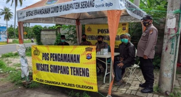 Kunjungan Wisatawan Dibatasi Hanya 25 Persen, Polres Cilegon Sekat Jalur Wisata Anyer