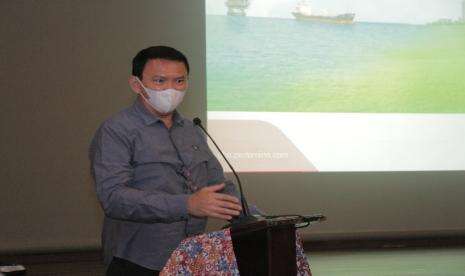 Ahok Minta Bareskrim Selidiki Kebakaran Kilang Cilacap