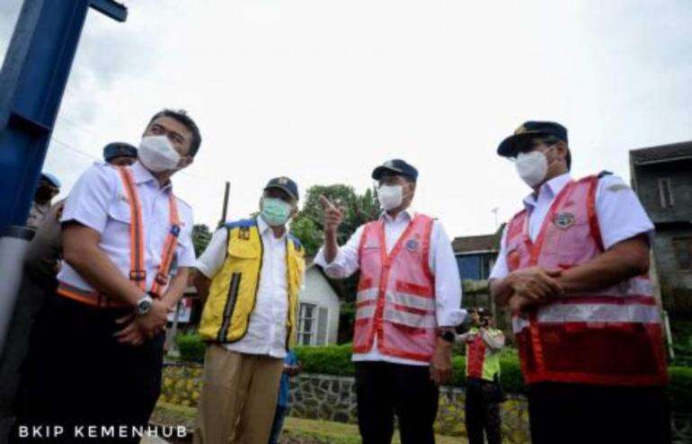 Tinjau Jalur Ganda KA Bogor-Sukabumi, Menhub: Tahap 1 Ditarget Selesai Maret 2022