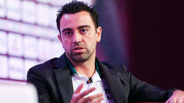Dianggap Tak Becus, Xavi Hernandez Tendang Kepala Tim Medis Barcelona