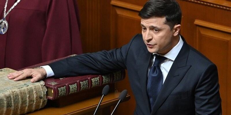 Presiden Zelenskiy: Rusia Sudah Kerahkan 100 Ribu Tentara di Perbatasan Ukraina