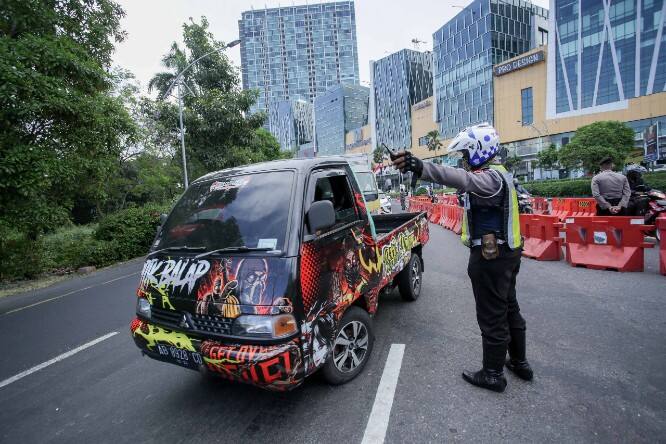 Kasus Covid-19 Surabaya Tertinggi di Jatim, Pintu Masuk Tak Ditutup