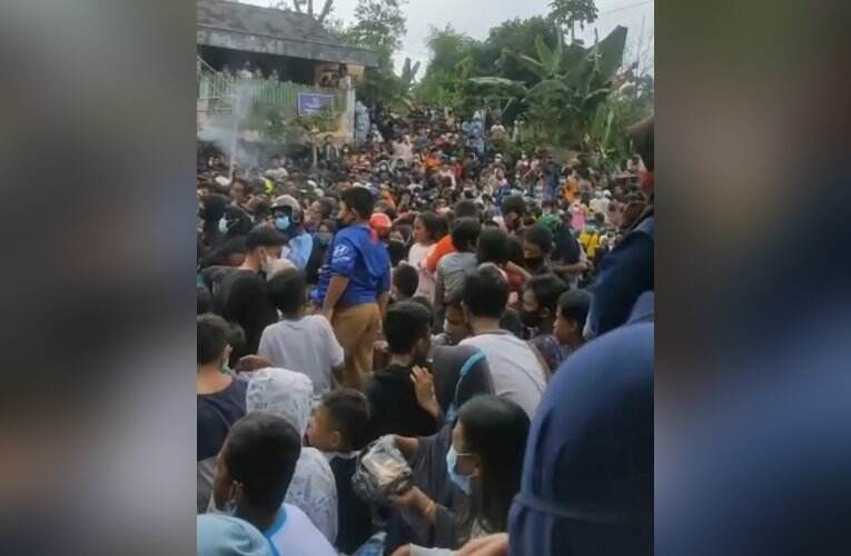 Penonton Membludak, Pertunjukan Kuda Lumping di Balikpapan Terpaksa Dibubarkan