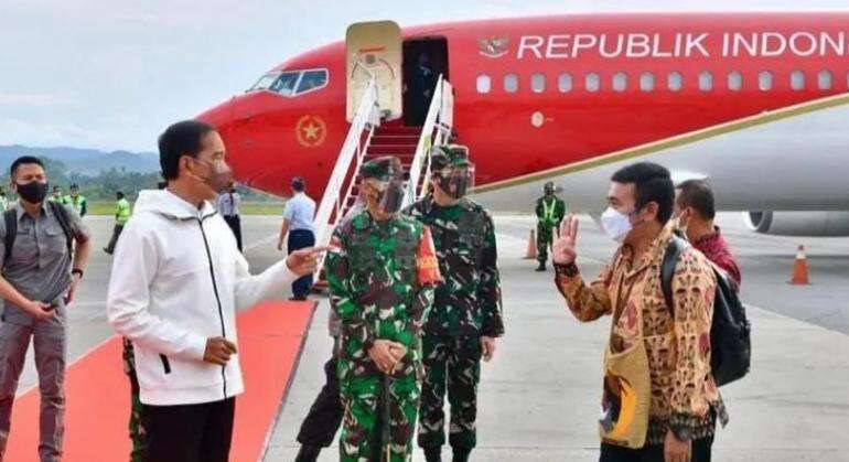 Billy Mambrasar: Jokowi Sangat Cinta Rakyat Papua