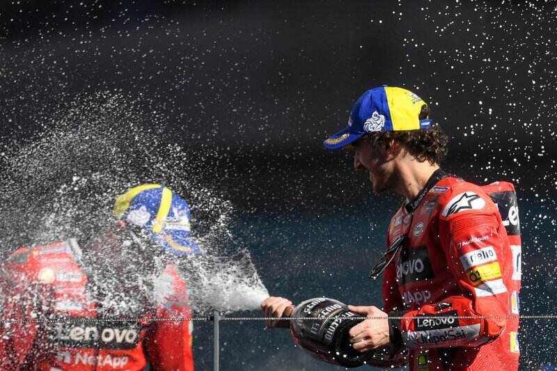 Hasil Balapan MotoGP Valencia: Ducati Borong Podium, Rossi P10