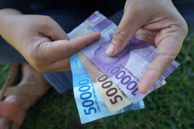 Buruh Ngotot Upah Tahun 2022 Naik 10 Persen, Pengusaha Minta Ditunda
