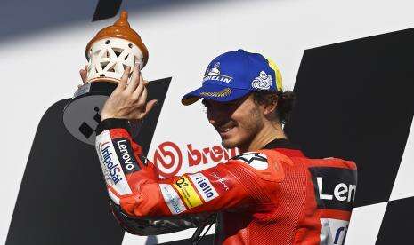 Francesco Bagnaia Juara GP Valencia