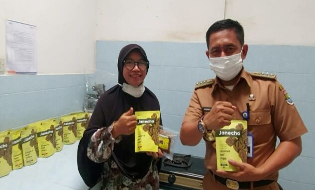 Janecho, Keripik Daun Singkong Hasil UMKM Kabupaten Tangerang yang Nikmat