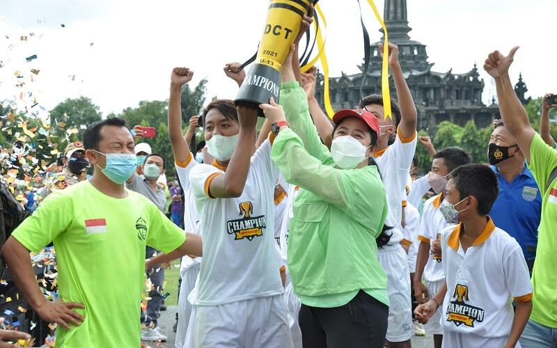 Semangati Anak-Anak di Bali, Puan Maharani Berharap Muncul Banyak Bibit Emas Pesepakbola