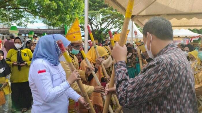 Bupati Wajo Daulat Andi Yuliani Paris Buka Pekan Budaya “Mappesona Ri Tosora”