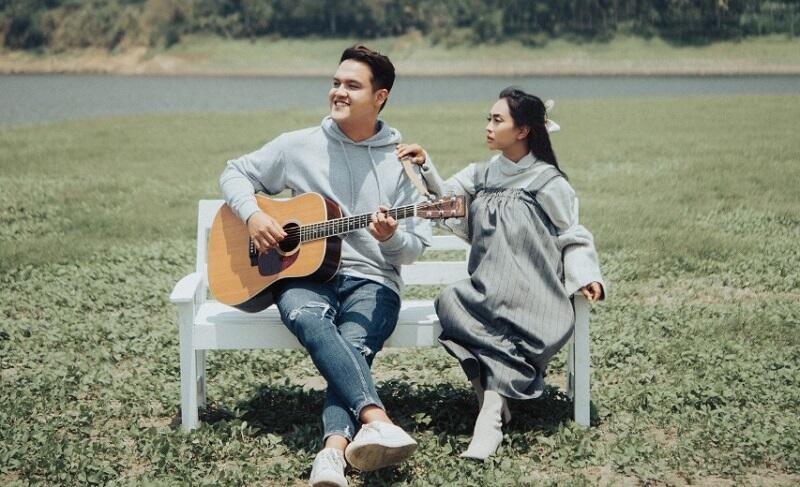 Aku Atau Dia, Kisah Tak Menentu dari Aviwkila