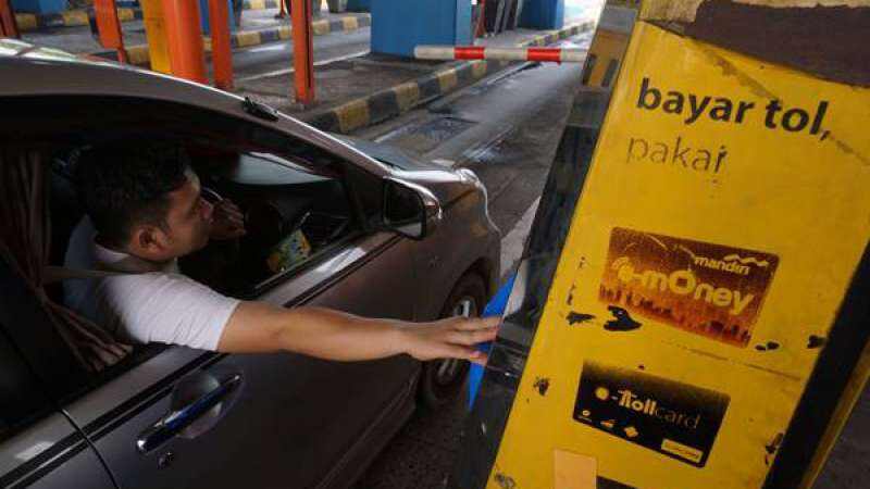 Mulai Akhir Tahun Depan, Bayar Tol Tak Perlu Berhenti dan Gesek Kartu Cukup Pakai HP