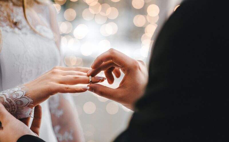 3 Cara Memuaskan Suami Sesuai Syariat ketika Istri Sedang Haid