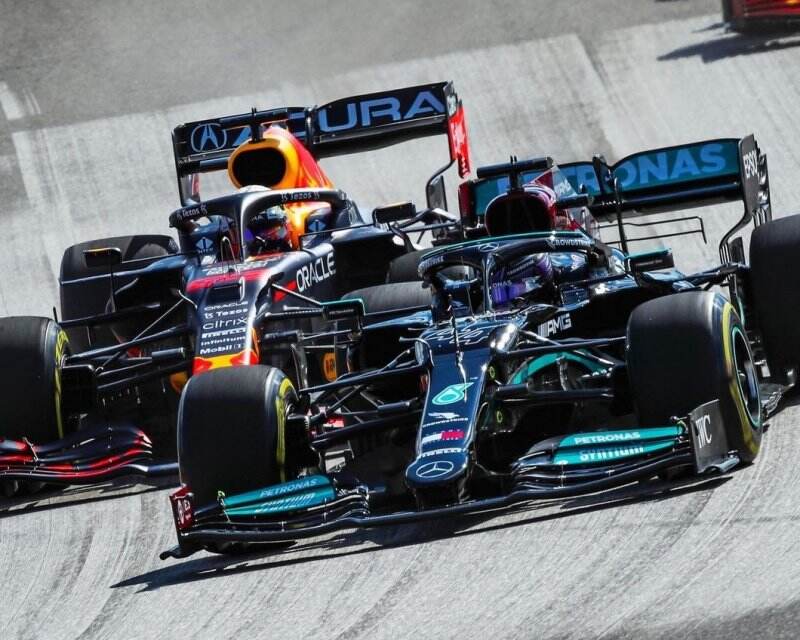 Juara Dunia F1 2021 Belum Bisa Ditebak, Max Verstappen atau Lewis Hamilton? Begini Hitungannya.