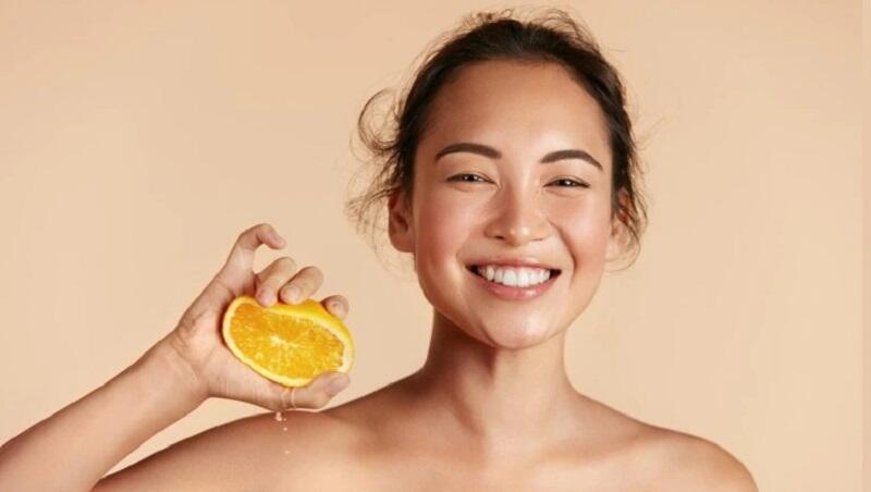 Selain Skincare, Konsumsi 5 Makanan Ini Bikin Kulit Glowing Lho!