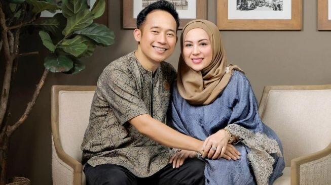 Jadi Komedian Terkenal, Intip Koleksi Mobil Mewah Denny Cagur