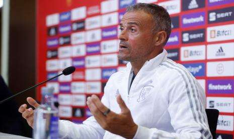 Luis Enrique Tak Tertarik Latih MU