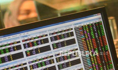 IHSG Dibuka Naik di Tengah Seiring Penurunan Yield Obligasi