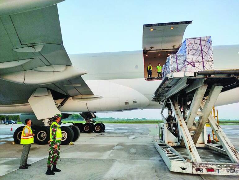 Pastikan Aman, Danrem 162/WB Kawal Pengiriman Logistik WSBK