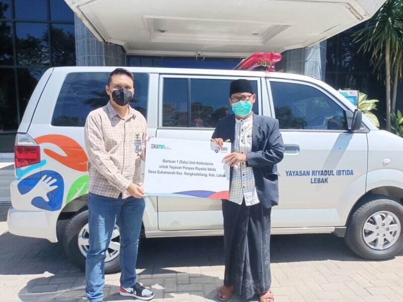 Yayasan Riyadul Ibtida Dapat Bantuan Ambulans dari BRI Rangkasbitung