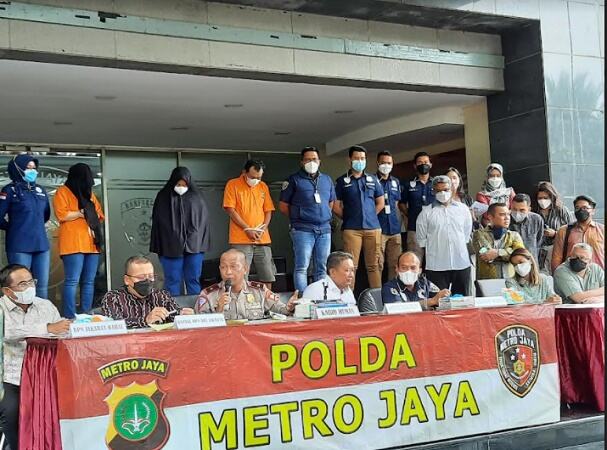 Pihak Riri Khasmita Sebut Keluarga Nirina Zubir Terima Uang Hasil Jual Tanah