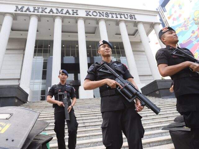 MK Didesak Kabulkan Uji Formil dan Materil UU Cipta Kerja
