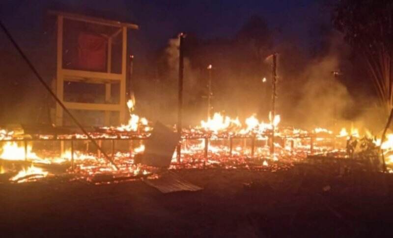 Rumah Kayu di Sejakah Kotabaru Terbakar, Kerugian Ditaksir Ratusan Juta