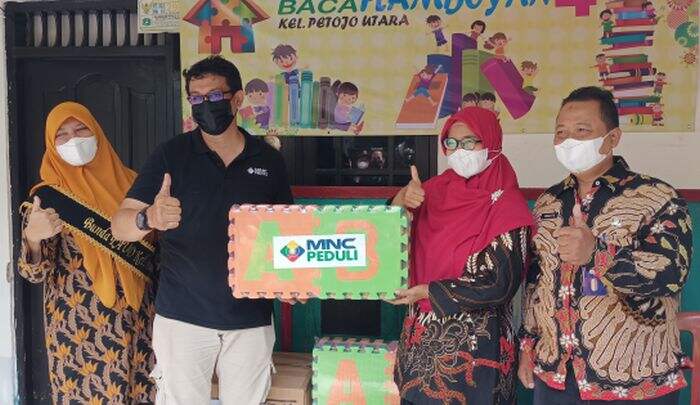 Hari Guru Nasional, MNC Peduli Salurkan Peralatan Belajar ke PAUD