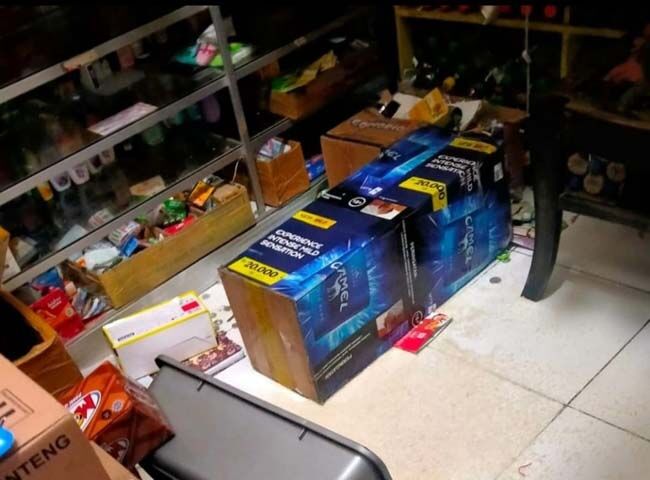Heroik! Pemilik Toko Kelontong Ini Lawan 3 Perampok Hingga Kabur Tanpa Hasil