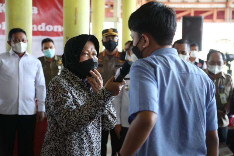 Mensos Salurkan Bantuan ATENSI Kepada 382 Penerima Manfaat Di Palangkaraya