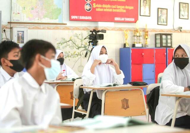Refleksi HGN 2021, Anggaran Jumbo, tapi Persoalan Pendidikan Banyak