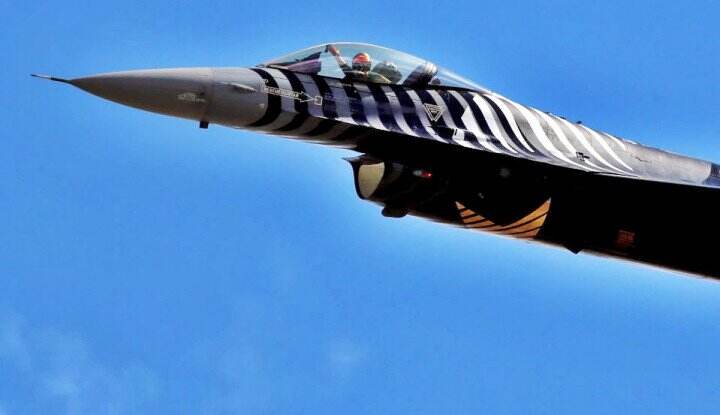 Pakistan Membantah Klaim India Bahwa Pilot Menjatuhkan Jet Tempur F-16
