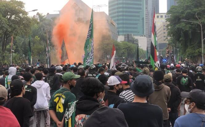 Batal di Grahadi, Demo Buruh Pindah ke Balai Kota Surabaya