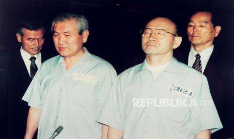 Korban Mendiang Diktator Korsel Chun Doo-hwan Menggugat