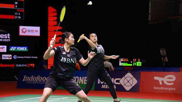 Momen Febriana/Amalia Bikin Ganda Malaysia Banting Tulang di Indonesia Open
