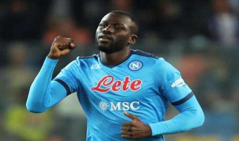 Mimpi Koulibaly Dedikasikan Gelar untuk Napoli dan Maradona