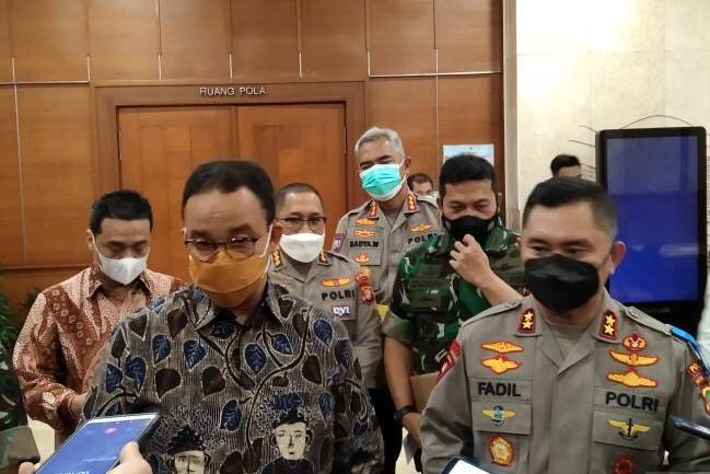 Anies Siapkan Pergub Pengendalian Covid-19 saat Libur Nataru