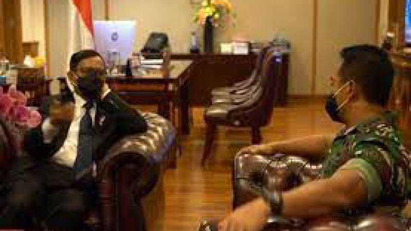 Ketemu Mahfud MD, Panglima TNI Tegaskan Penyelesaian Papua Bukan Melalui Operasi Tempur